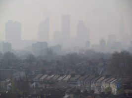 London Air Pollution View from Hackney April 10 2015 005 by David Holt va Flickr