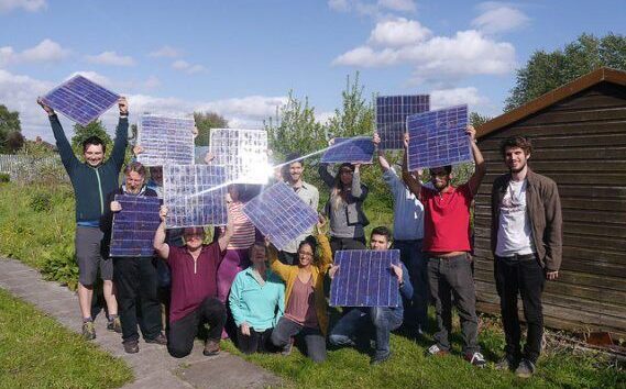 Combining Cross Smart Meters And Community Energy