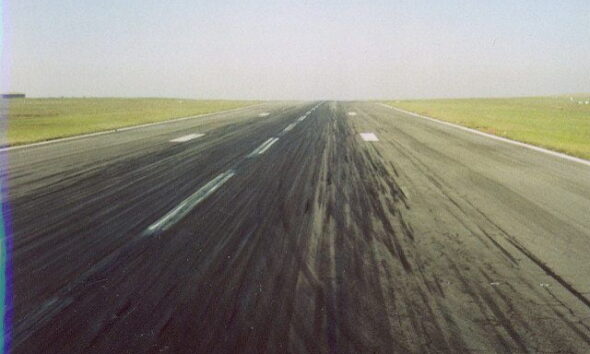 Runway by Chris Eason via flickr