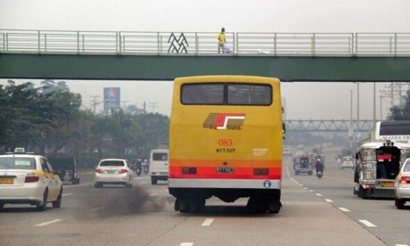 Bus Fumes by Hungarian Snow via flickr