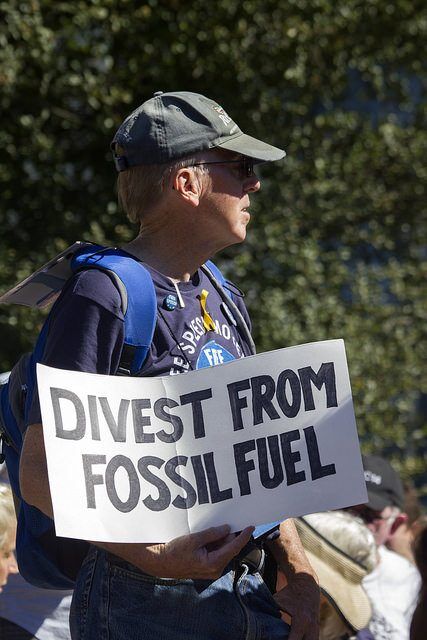 Divest from fossil fuel by Quinn Dombroski via flickr