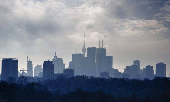 smog by simon carr via flickr