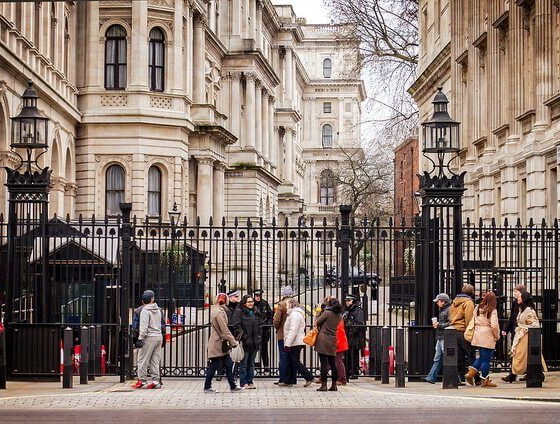 Entrance to Downing Street by Garry Knight via flickr