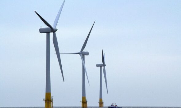 Wind Turbines by Rob Faulkner via flickr