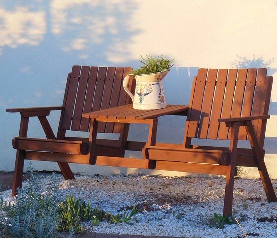 wooden-garden-chairs-by-michael-coghlan-via-flickr