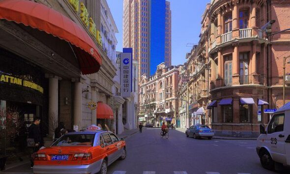 Shanghai, CHina by Thomas Depenbusch via flickr