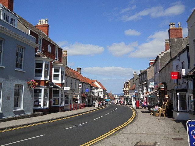 thornbury~high street by shrinkin'violet via flickr