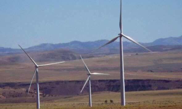 wind turbines byZechariah Judy via flickr