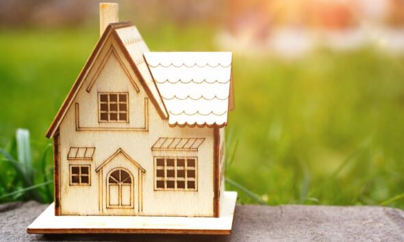 ways eco-friendly insurance companies are using new technology