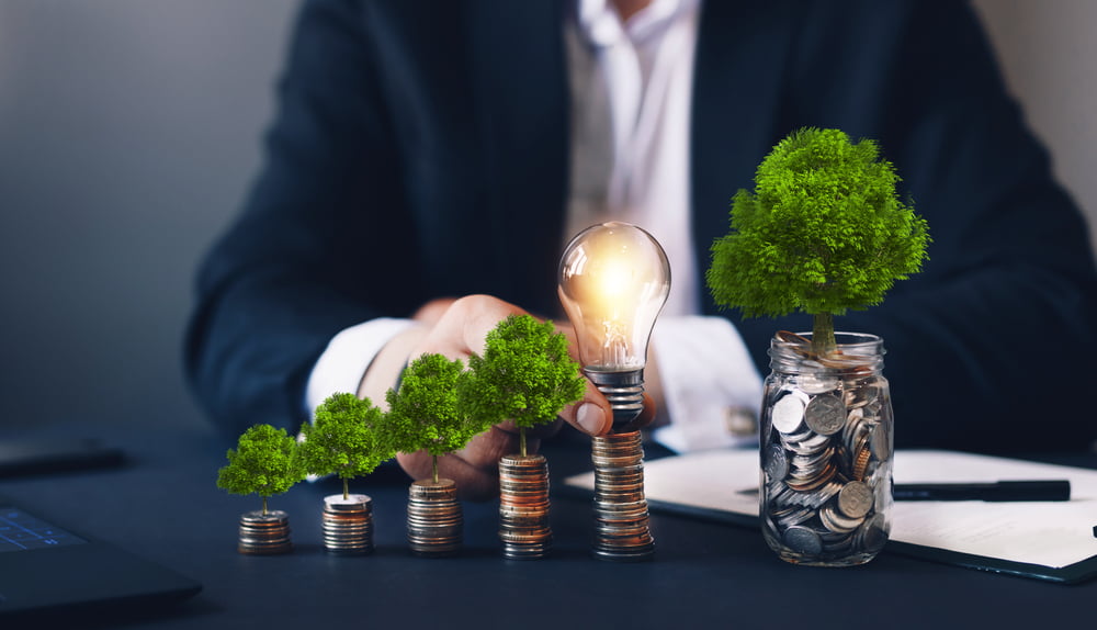 money saving benefits of going green as a business owner