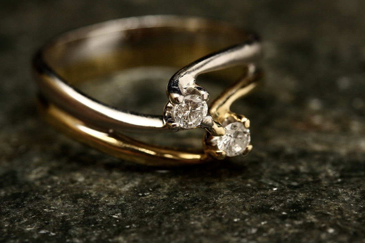 Why Lab Created Diamonds Support an Eco-Friendly Wedding
