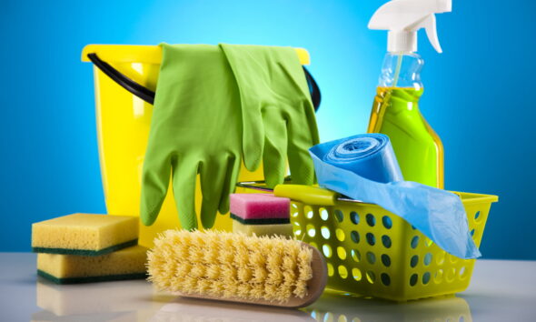 eco-friendly cleaning tips for the holidays