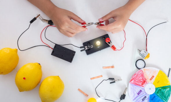 teach kids about electricity