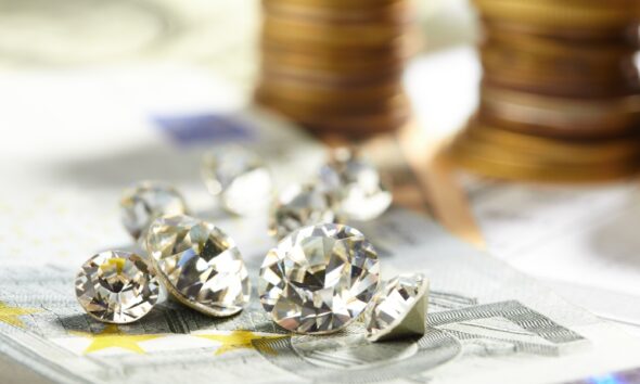 diamond investment green